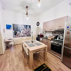 Il , Catania-Fontanarossai nemzetközi repülőtér Olaszország